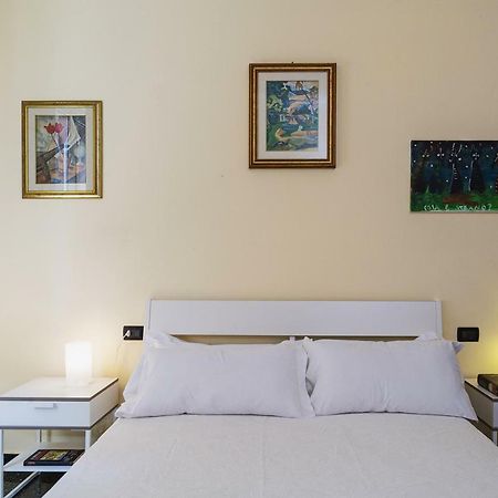 Sunny Apartment Over The Harbor Genoa Exterior photo