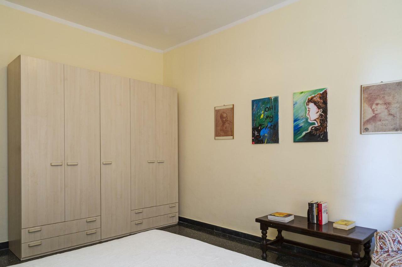 Sunny Apartment Over The Harbor Genoa Exterior photo